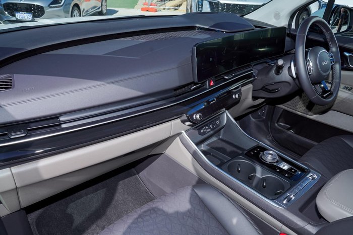 2025 Kia Carnival GT-Line HEV