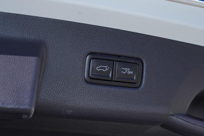 2025 Kia Carnival GT-Line HEV