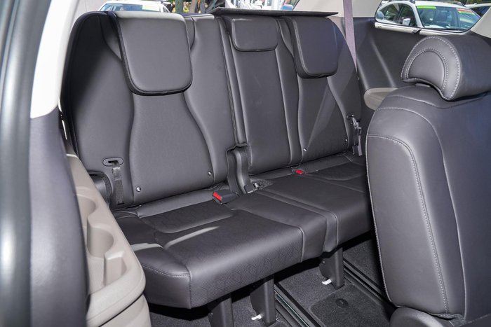 2025 Kia Carnival GT-Line HEV