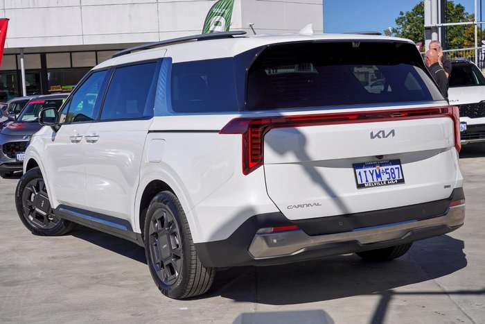 2025 Kia Carnival GT-Line HEV