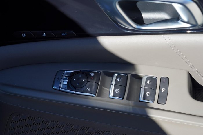 2025 Kia Carnival GT-Line HEV