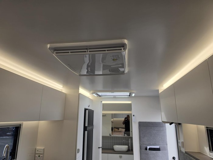 2026 Traveller Track 20' Ensuite