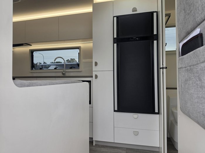 2026 Traveller Track 20' Ensuite