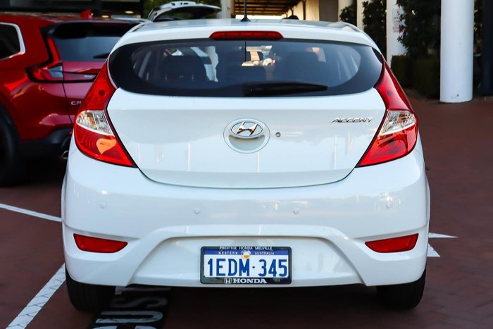 2012 Hyundai Accent Active