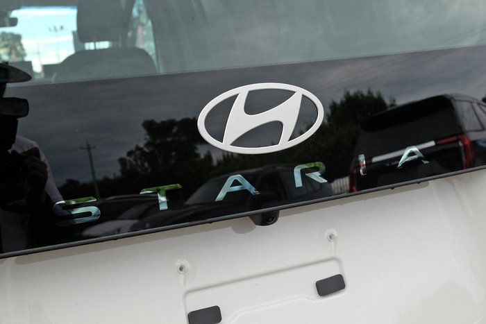 2026 Hyundai STARIA LOAD