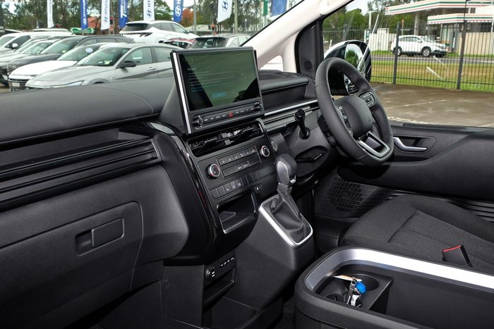 2026 Hyundai STARIA LOAD