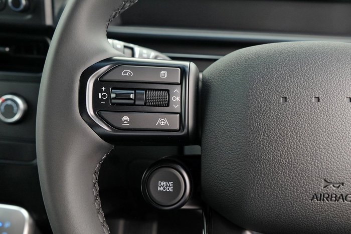 2026 Hyundai STARIA LOAD