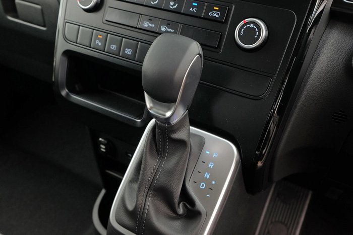 2026 Hyundai STARIA LOAD