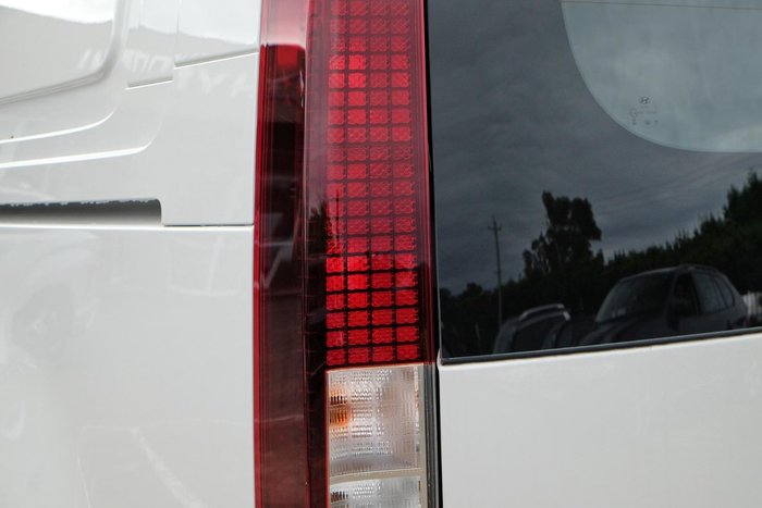 2026 Hyundai STARIA LOAD