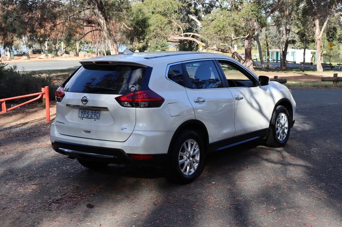 2019 Nissan X-TRAIL ST