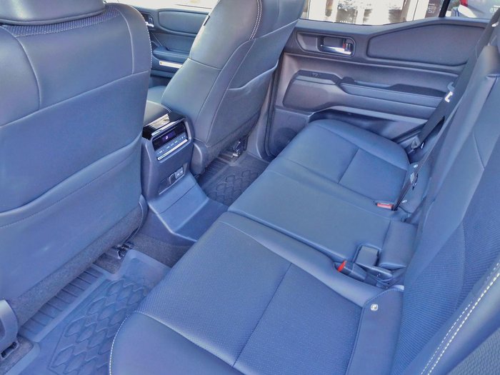 2024 Toyota Landcruiser Prado GXL