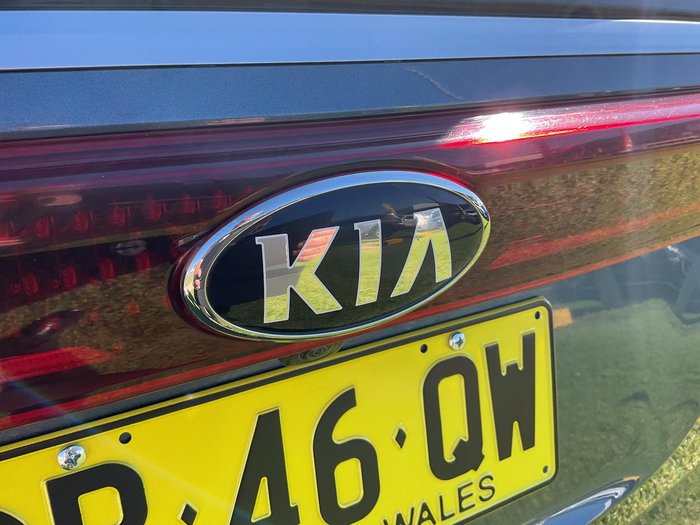 2021 Kia Carnival Platinum