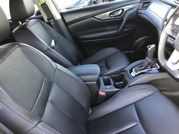 2020 Nissan X-TRAIL ST-L