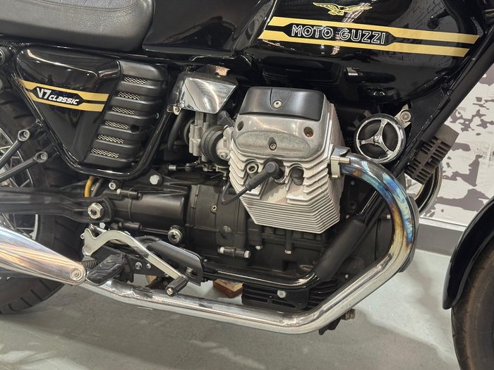 2010 Moto Guzzi V7 Classic V7 Black