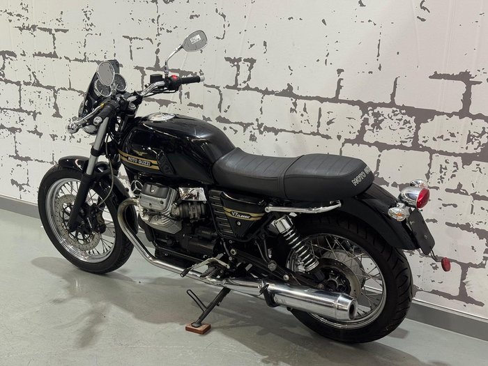 2010 Moto Guzzi V7 Classic V7 Black