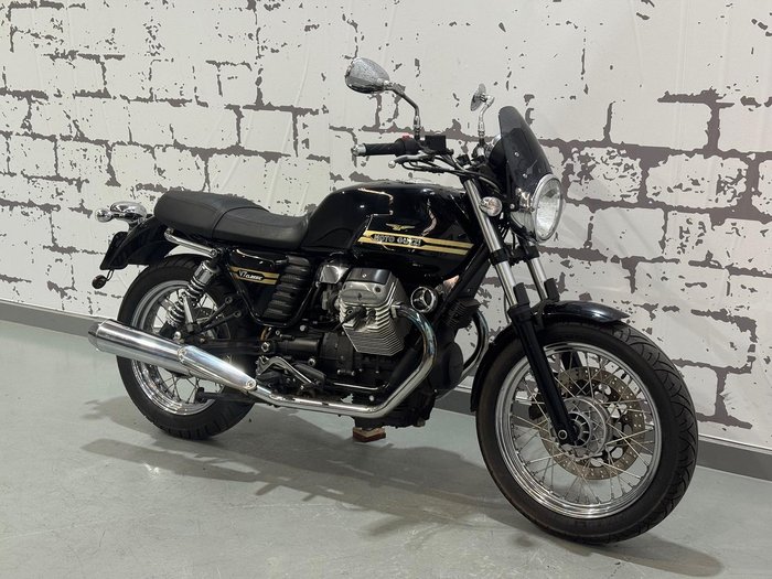 2010 Moto Guzzi V7 Classic V7 Black