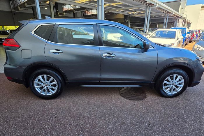 2017 Nissan X-TRAIL ST