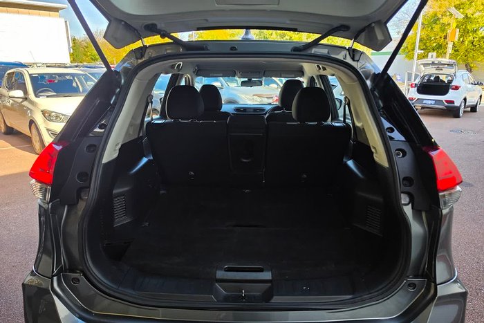 2017 Nissan X-TRAIL ST