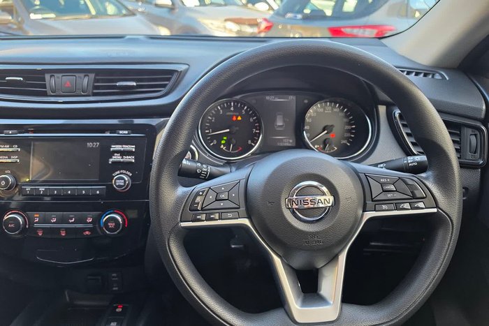 2017 Nissan X-TRAIL ST