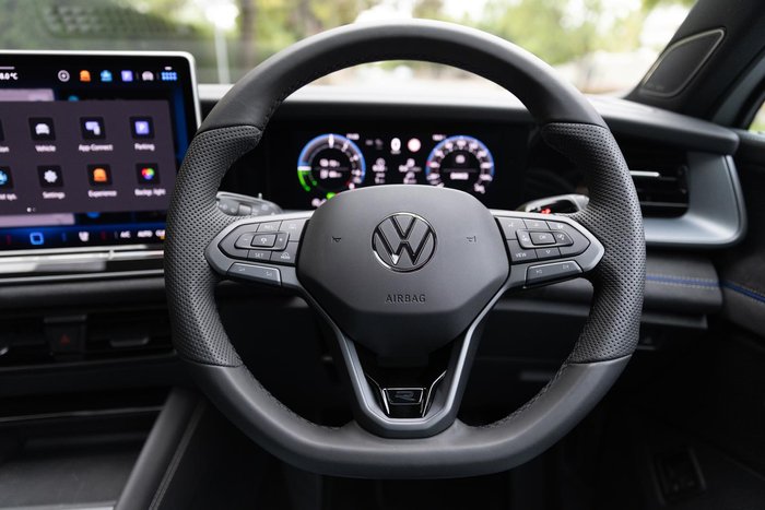2026 Volkswagen Tayron 200TSI eHybrid R-Line