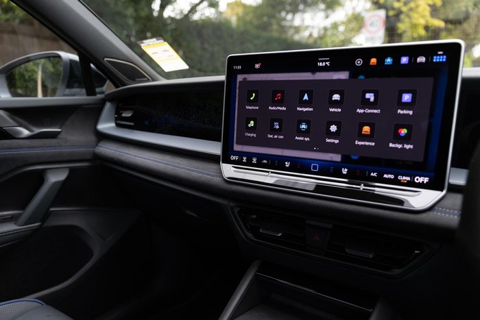 2026 Volkswagen Tayron 200TSI eHybrid R-Line