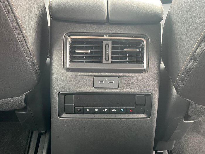 2024 Mazda CX-80 D50e Touring