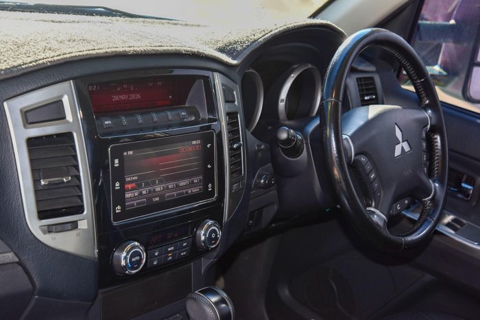 2015 Mitsubishi Pajero GLS
