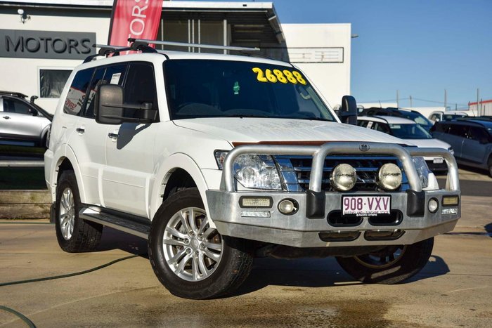 2015 Mitsubishi Pajero GLS