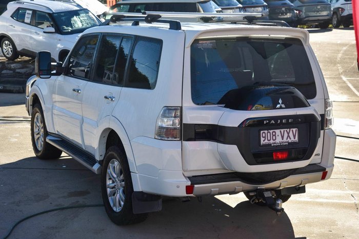 2015 Mitsubishi Pajero GLS