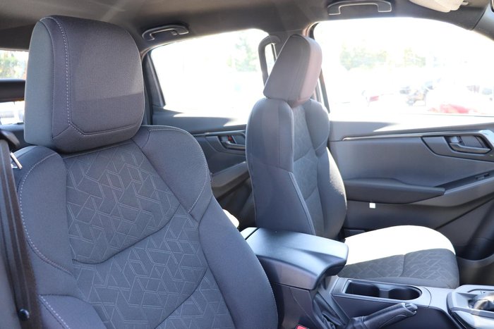 2026 Isuzu D-MAX X-RIDER