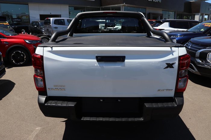 2026 Isuzu D-MAX X-RIDER