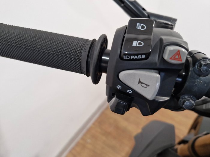 2021 Honda CB650R GREY