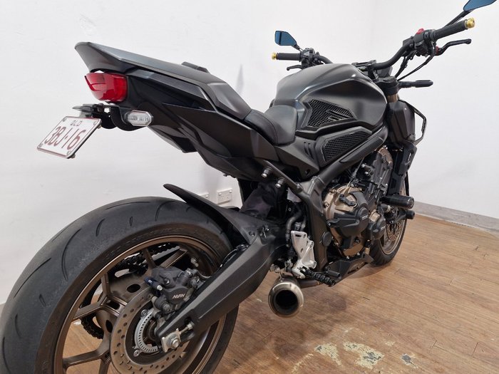 2021 Honda CB650R GREY