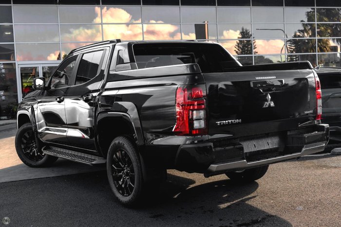 2026 Mitsubishi Triton GSR MV MY26 4X4 Dual Range Black Mica