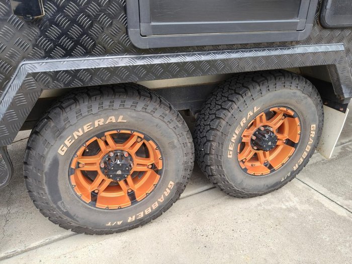2025 JB Caravans Dirt Road Extreme 22' Triple Bunk