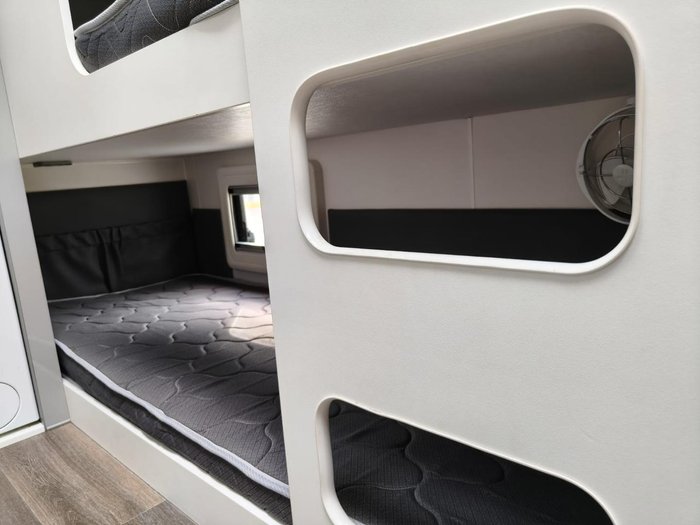 2025 JB Caravans Dirt Road Extreme 22' Family Triple Bunk