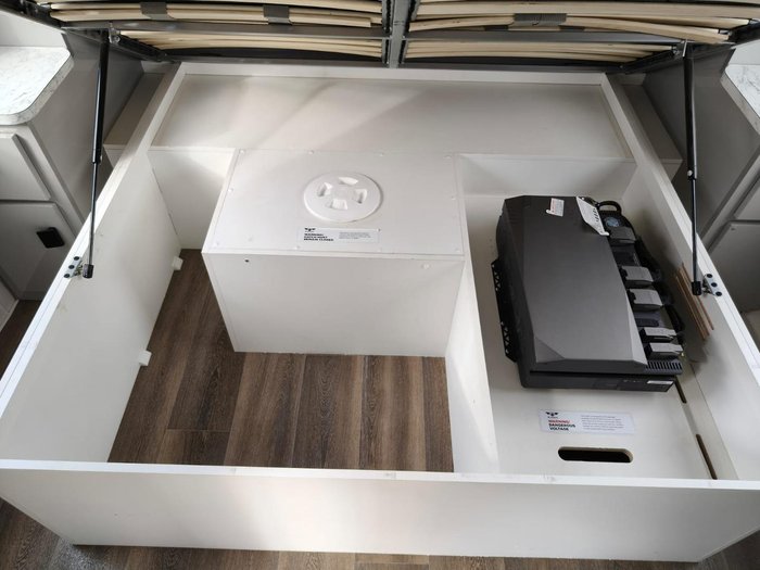 2025 JB Caravans Dirt Road Extreme 22' Triple Bunk