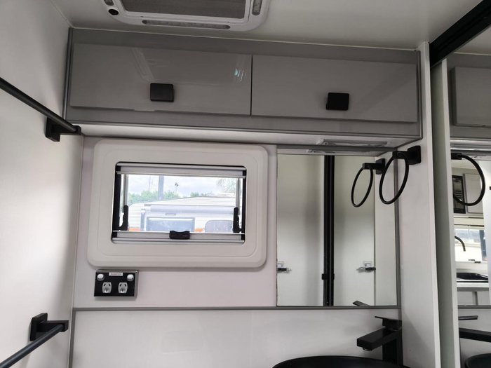 2025 JB Caravans Dirt Road Extreme 22' Triple Bunk