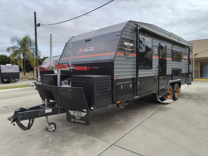 2025 JB Caravans Dirt Road Extreme 22' Family Triple Bunk