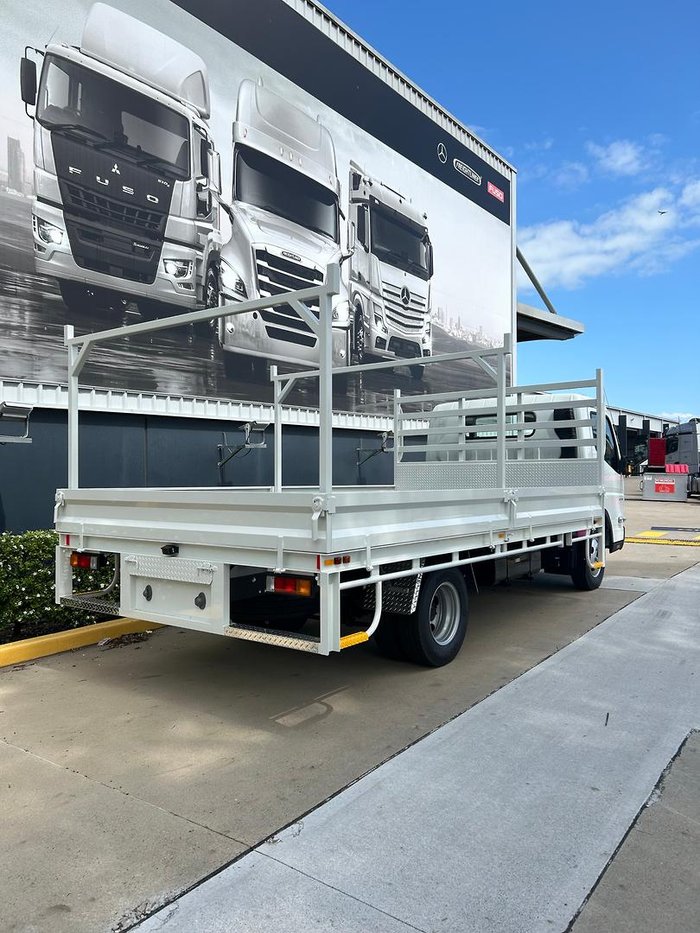2025 Fuso Canter