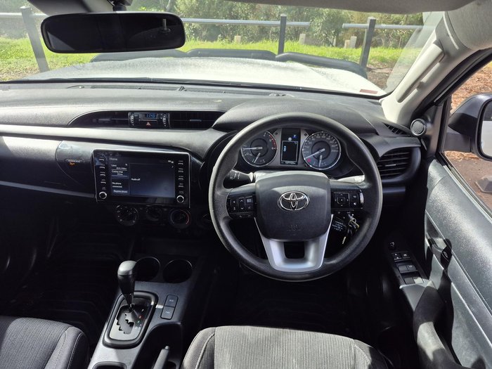 2023 Toyota Hilux SR