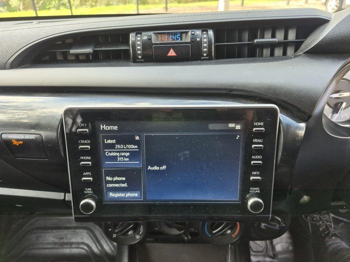 2023 Toyota Hilux SR