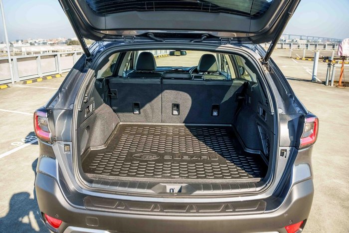 2025 Subaru Outback AWD Touring XT