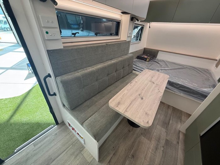 2026 Traveller Desitnation Cruise 13 Queen Bed My26