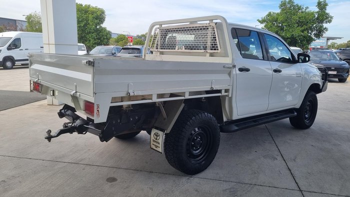 2022 Toyota Hilux SR