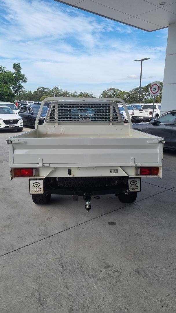 2022 Toyota Hilux SR