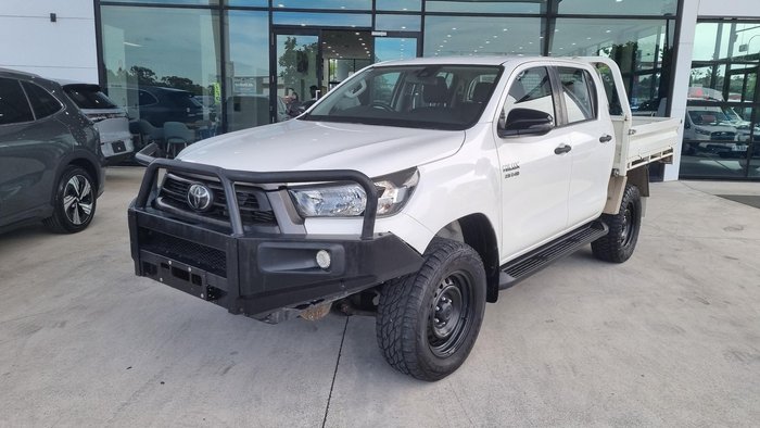 2022 Toyota Hilux SR