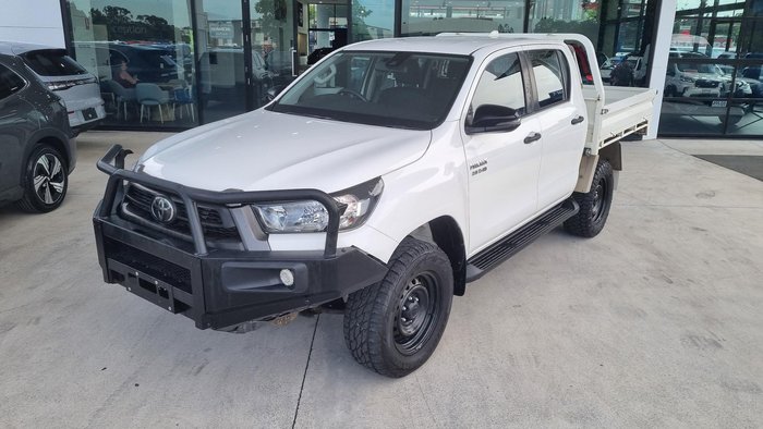 2022 Toyota Hilux SR