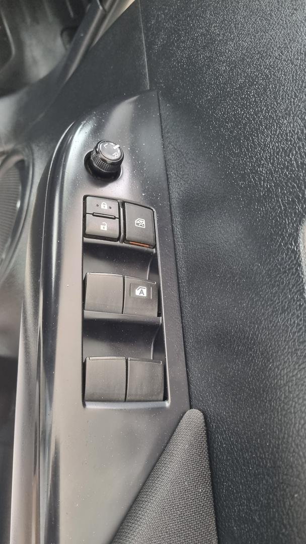 2022 Toyota Hilux SR