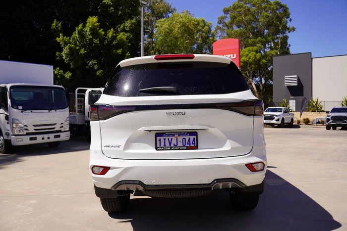 2025 Isuzu MU-X LS-T